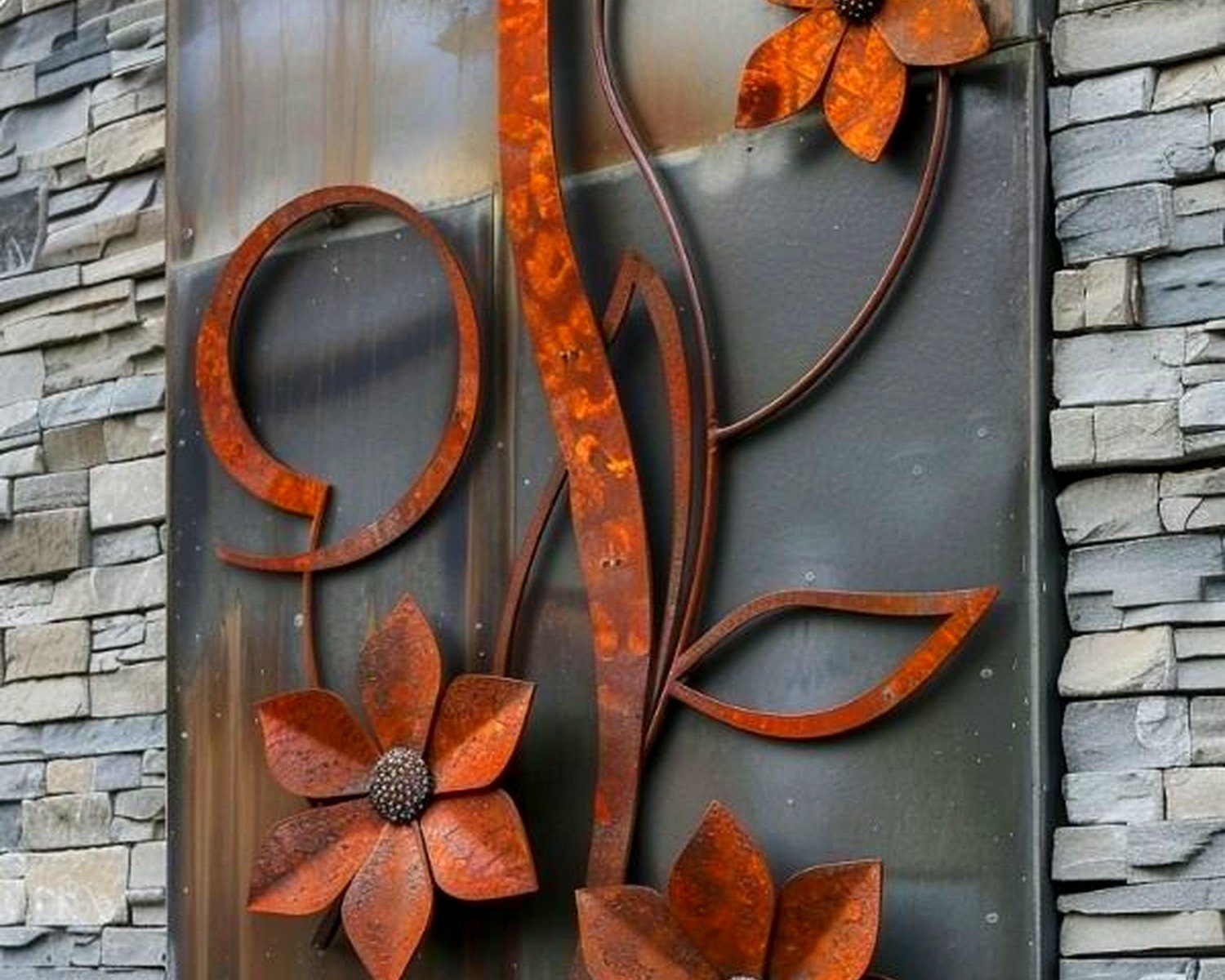 Floral Metal Wall Art: Sculptural Flower Bloom Designs