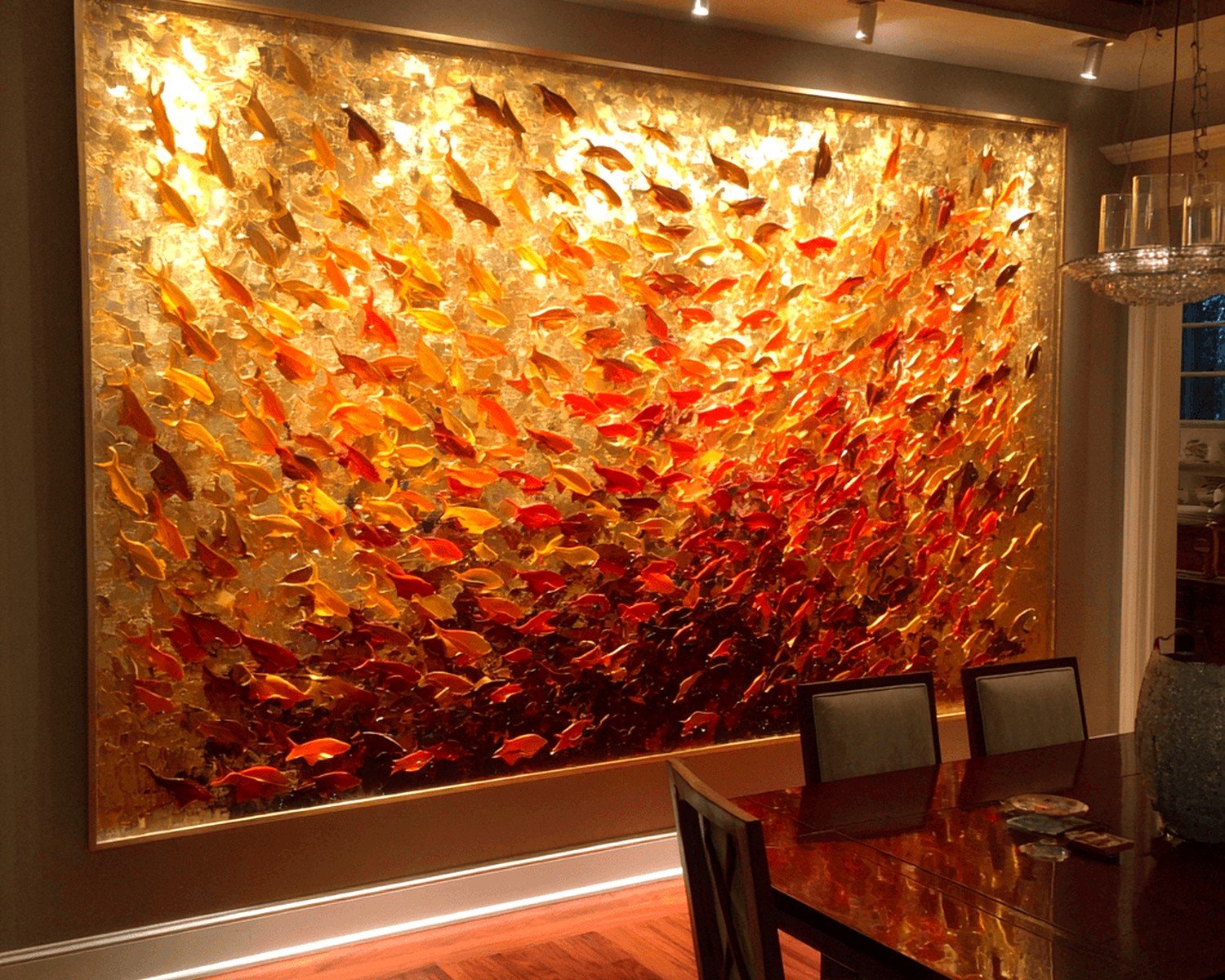 Large Gold Wall Art: Oversized Metallic Luxury Designs