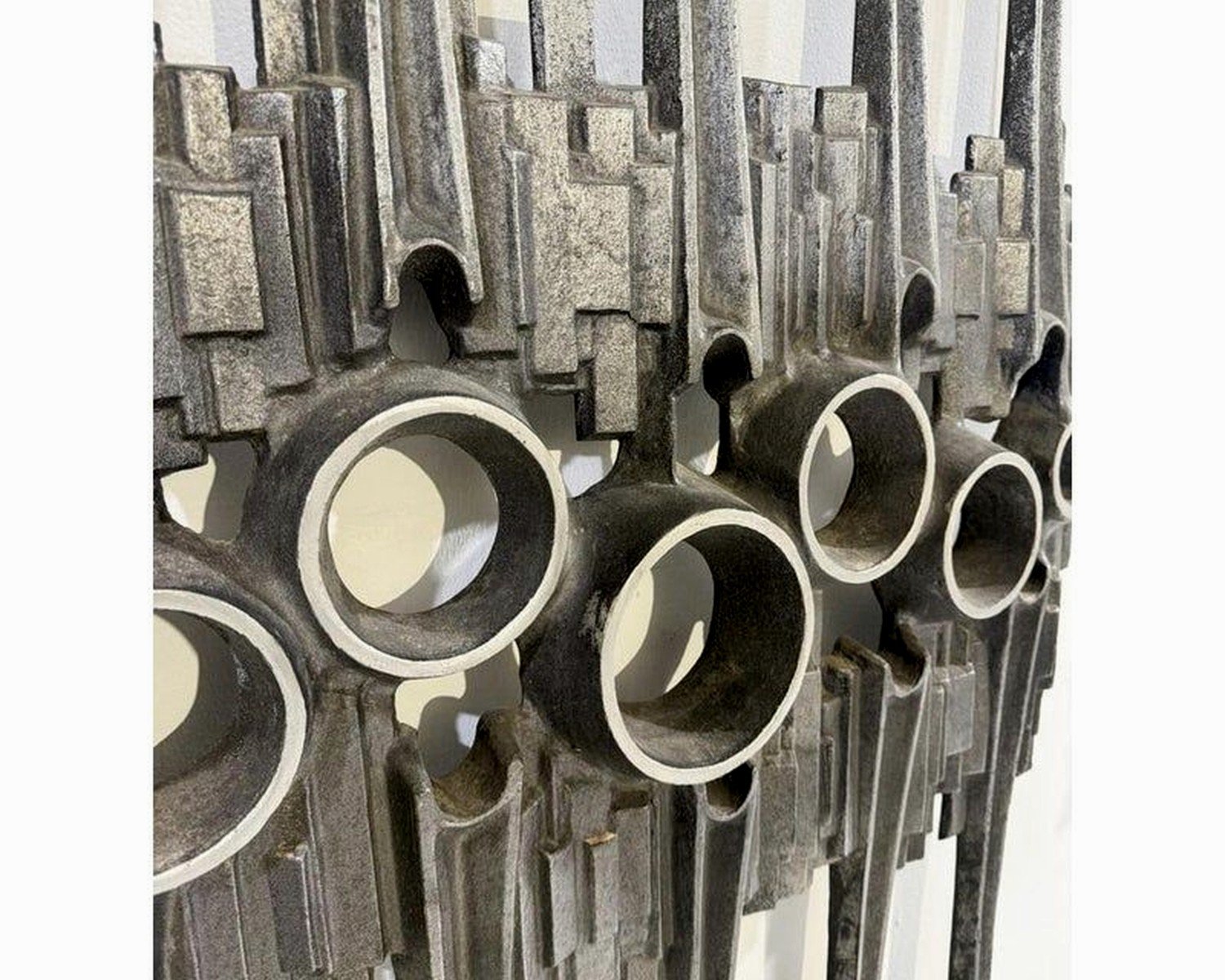 Modern Metal Wall Art: Contemporary Steel Sculptures